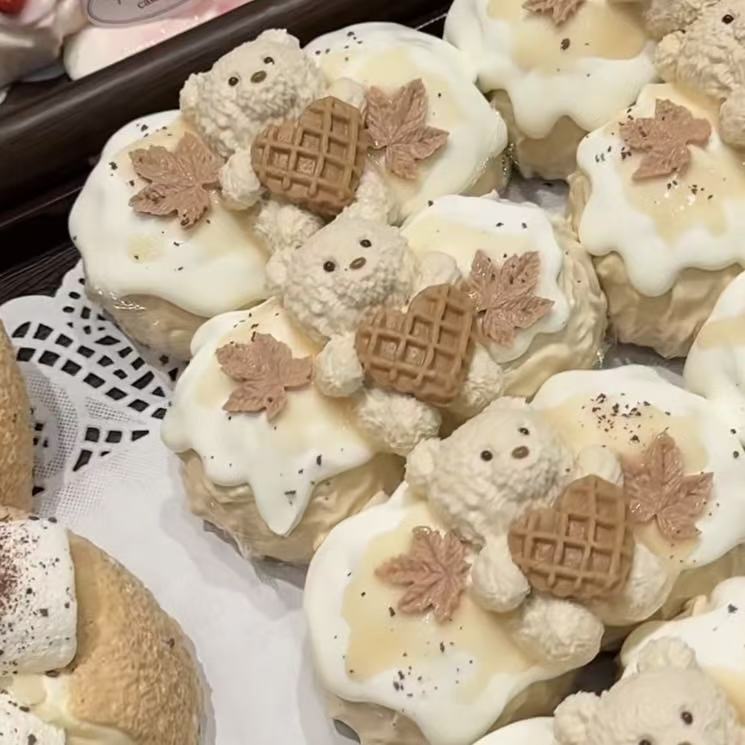 Maple Bear Duo Squishy — sold individually